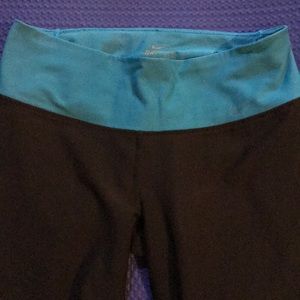 SALE 🙌🙌 Nike Dri-Fit Leggings